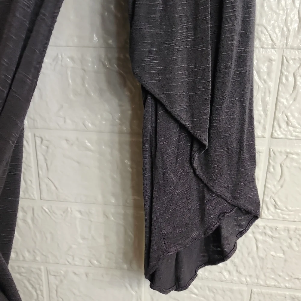 Chic Charcoal Long Sleeve Dress - Picture 4 of 5